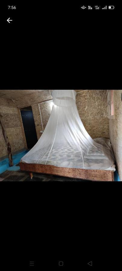Goldengarden Cottages Hampi Esterno foto