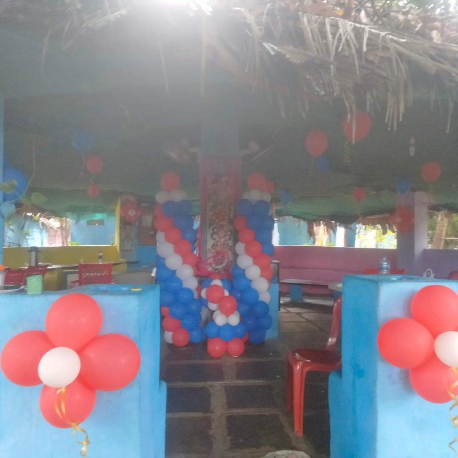 Goldengarden Cottages Hampi Esterno foto